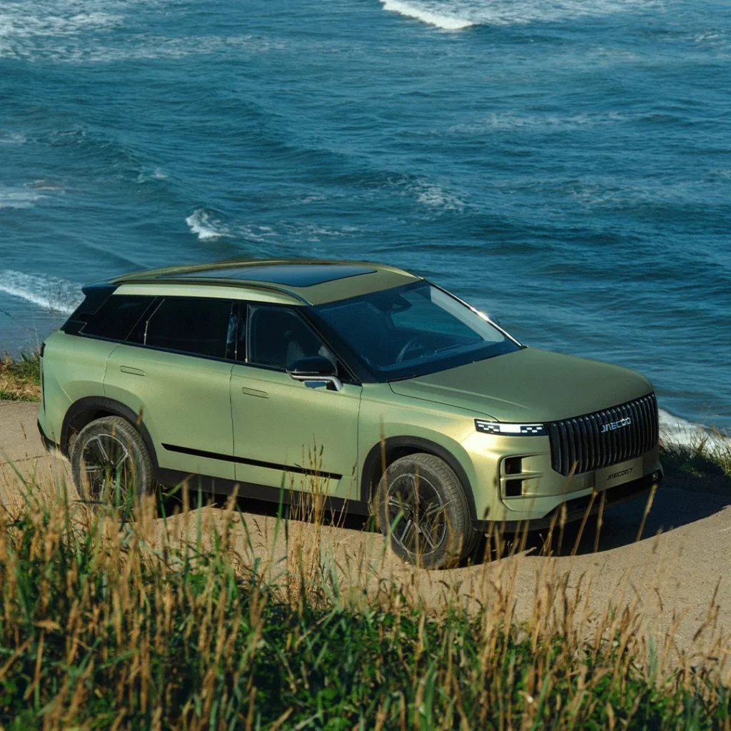 Coches chinos híbridos en España, jaecoo 5 verde