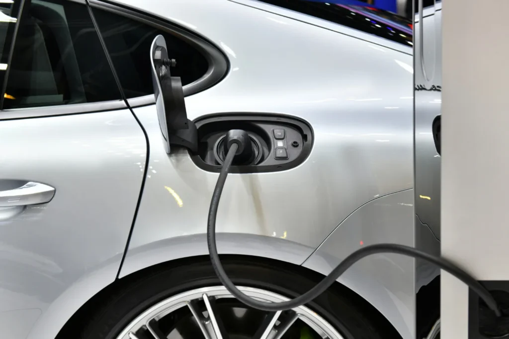Coches eléctricos chinos con mejor autonomía