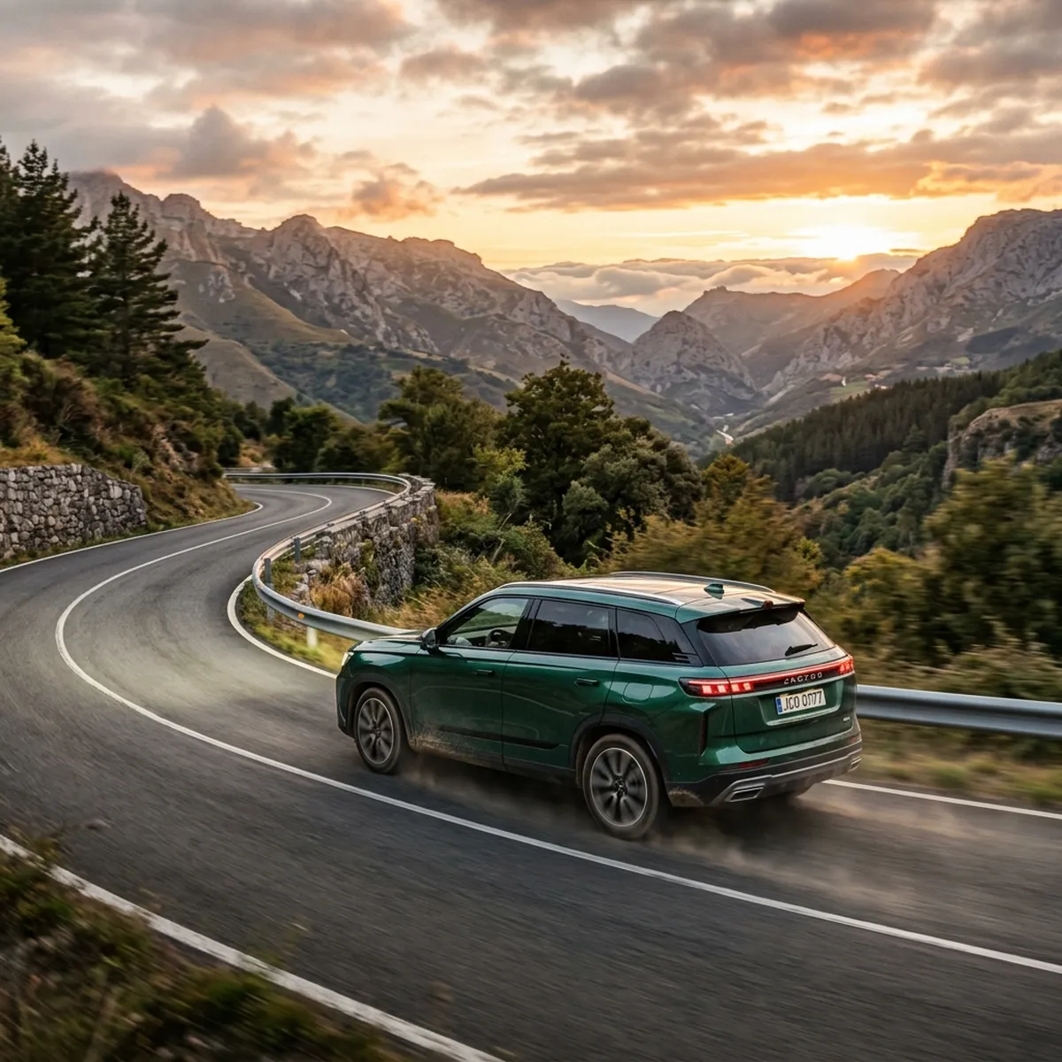 SUV del grupo Chery en carretera espanola, el mismo grupo que estrena Lepas y Exlantix