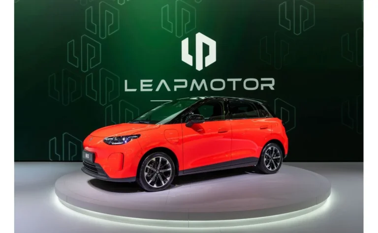Leapmotor B03 europeo presentado en el Salón de París 2026