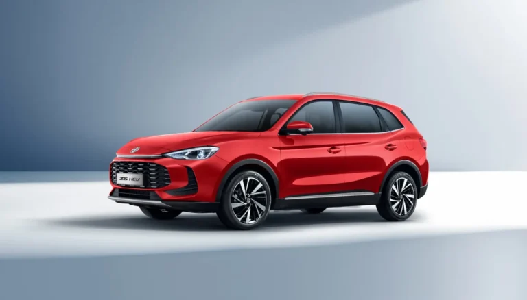 MG ZS Hybrid+ rojo visto desde el lateral delantero