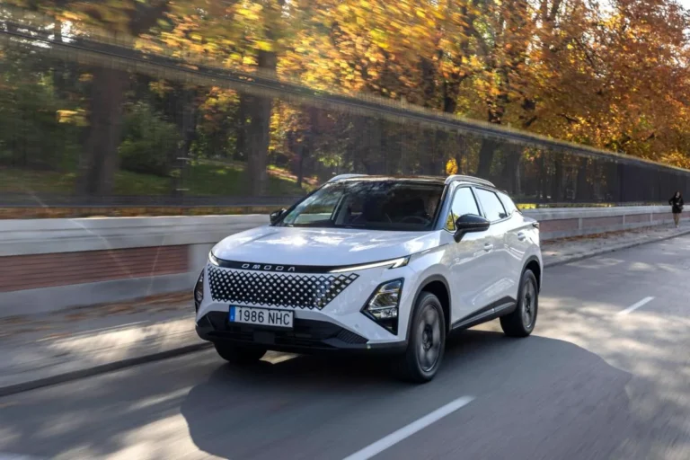 OMODA 5 SHS en carretera, imagen oficial